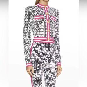 L'ATISTE Geometric Black White Outfit Pink